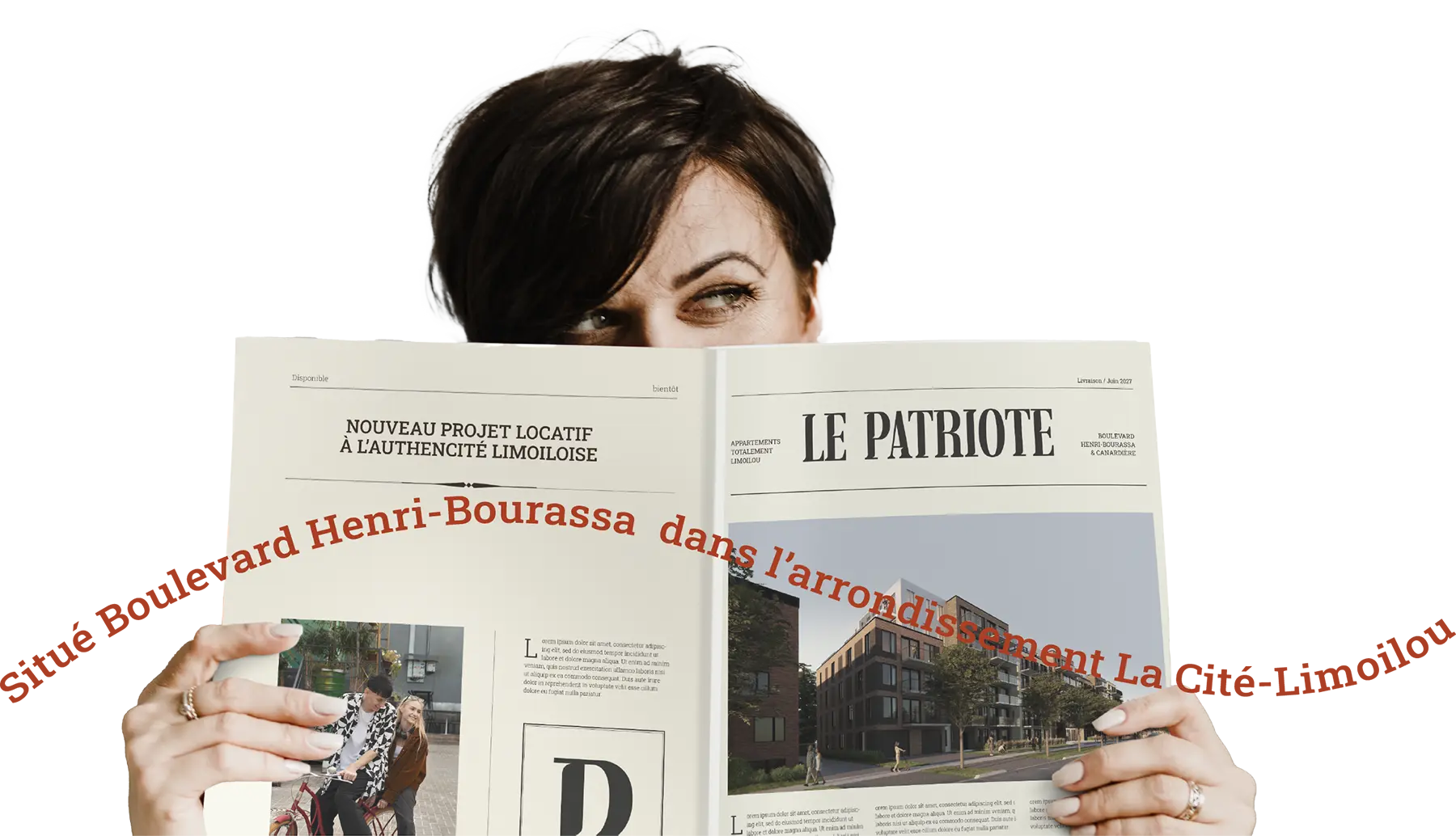 Lectrice d’un journal présentant le projet locatif Le Patriote